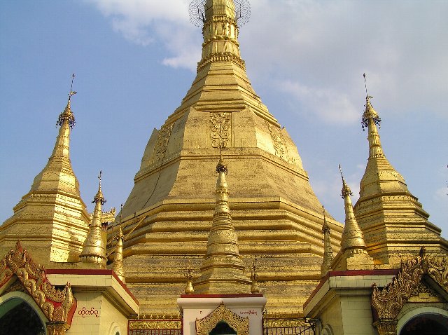 20050123_Yangon_SulePagoda